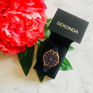 ‼️CLOSING CLOSET SALE‼️ NWT [Sekonda] Rose Gold Navy Blue Watch